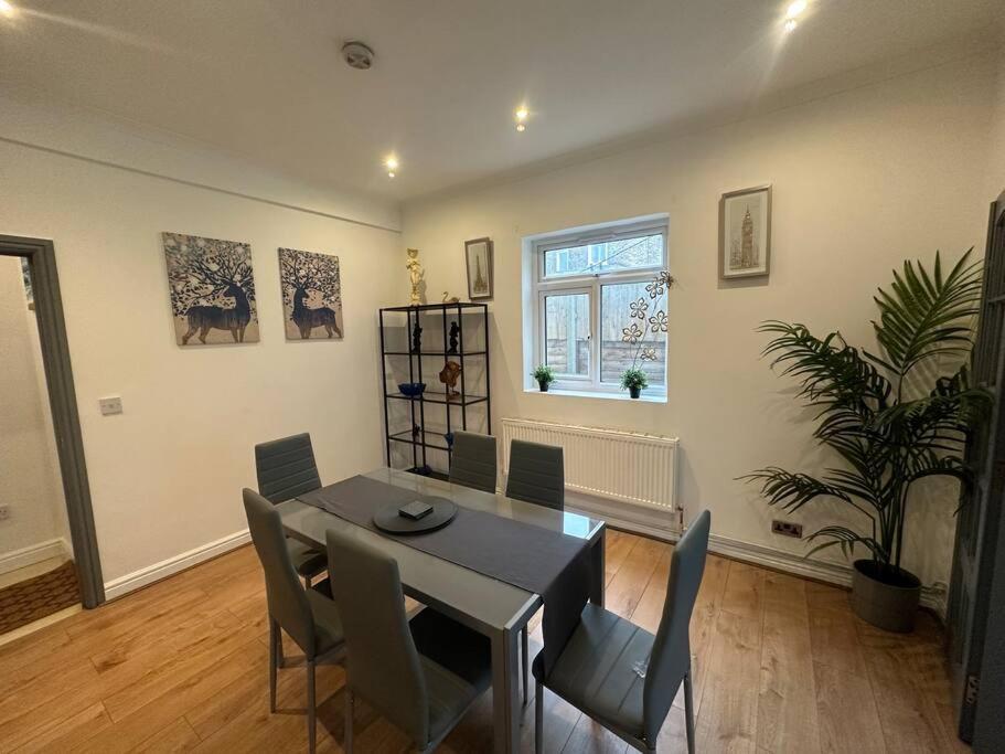 5 Bedroom House Se6 London Eksteriør bilde