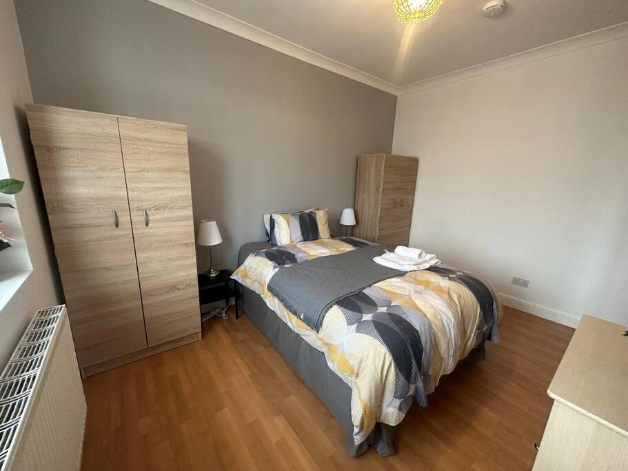 5 Bedroom House Se6 London Eksteriør bilde